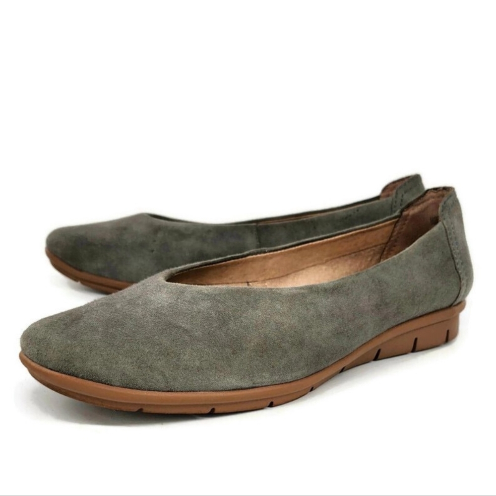 Naturalizer Soul Leyla Grey Moss Green Suede Round-Toe Slip-On Comfort Flats